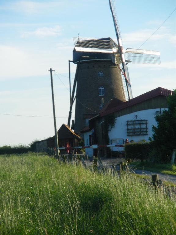 La Vallée des Trois Monts Saint-Sylvestre-Cappel Extérieur photo